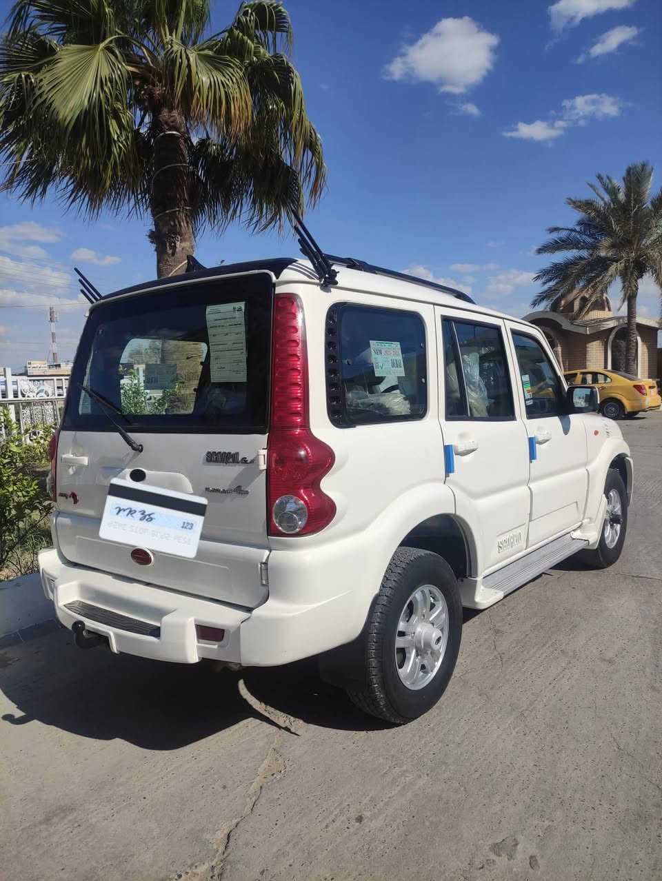 السلام عليكم للبيع أو مراوس فرق حاضر مكفوله السياره موديل ١٢ العنوان بغداد ***********، 🌹 ***********،
