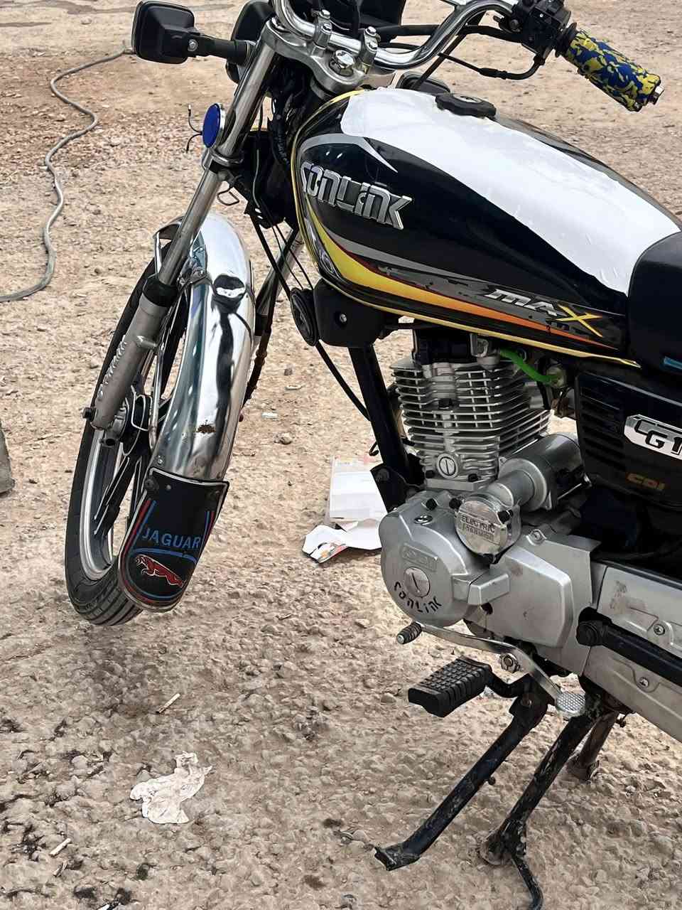 سلام عليكم دراجه ايراني للبيع نضيفه كلش ونشاطه فول تجي وتفحص موديل 2023  الاتصال ع رقمي ***********
