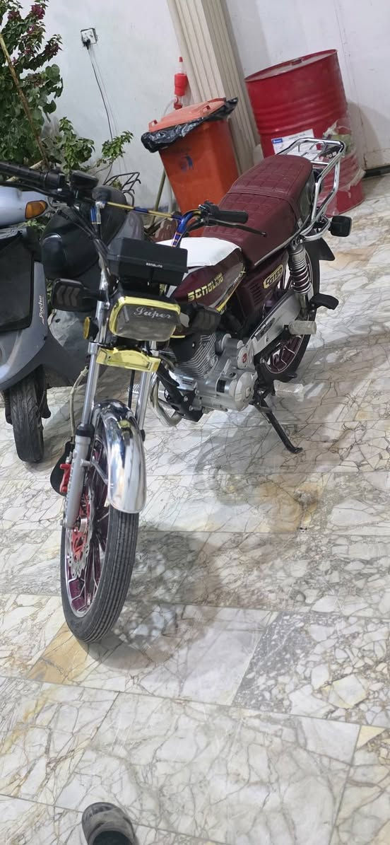 لسلام عليكم  سيفانه للبيع موديل2024 طالعه 2025 مكينه 200
مكينه  جديده الدراجه نضيفه جدا السعر 650 وبيهه مجال 

مكاني كربلاء الرقم    ***********    (أوراق سكنر
