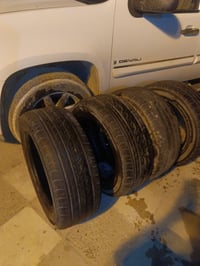 تخم تاير • نضيف • ٢٠/٥٥/٢٧٥