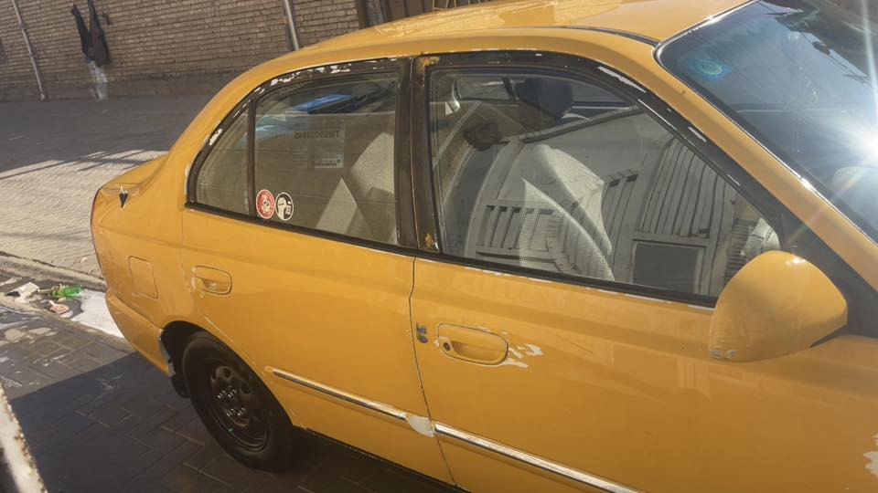 فيرنا 2015
سنوية جديد 
مابيها اي ضربة
السيارة بسمي تحويل ثاني يوم 
كير ومكينة كفالة عامة 
تدفئة و تبريد ثلج 
صدر امامي خلفي جديد 
ما تصرف عليهة ربع دينار 
السعر85$  وبيهة مجال

بغداد ***********
