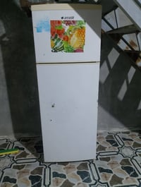 ثلاجة • للبيع • قابلة تفاوض