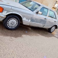 رئاسي • ١٩٨٣ • محرك ٣٠٠٠