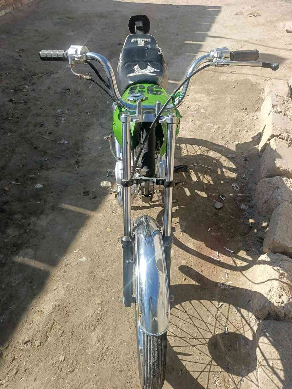 دراجه نام كلك  البيع  المكان ناصريه مركز رقم مبايل  ***********
