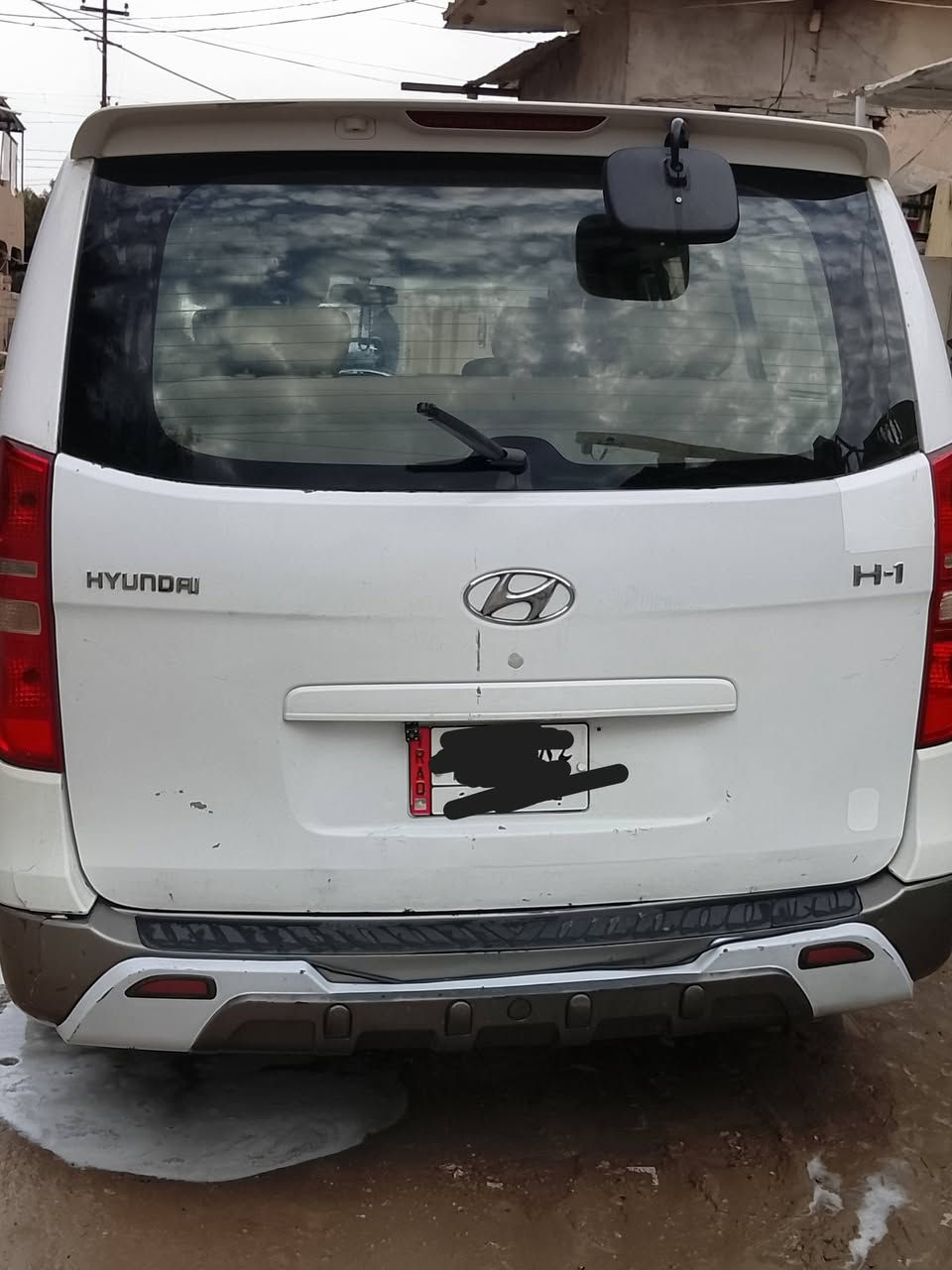 السلام عليكم  استاركس موديل 2012 للبيع سياره بيها صبغ اثر تكشير مكفول من الضربه
محرك لا تنقيص ولا تبخير 
سياره مال بيت
 رقم بغداد
السعر 145 وبيها مجال 
مكان السيارة بغداد
للاستفسار  الاتصال على الرقم 
***********
***********
