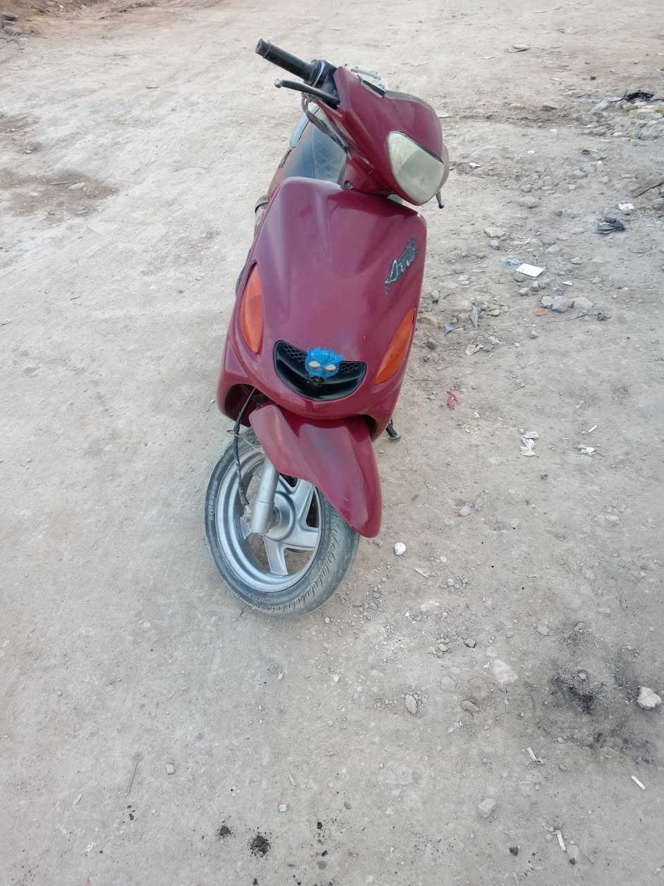 السلام عليكم دراجه لكزس للبيع كامله سلف هندر خير من الله دراجه حلوه مو ناقصها اي شيء ناصريه حي الشهداء سعر ب 400 بيها مجال للشراي ***********
