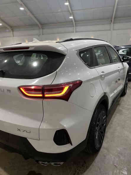 السلام عليكم يتوفر لدى شركتنا جيتور 
فئة X70 موديل 2026 وكالة هارلم ضمان زيرو صفر مرقم بغداد كامل ويتوفر لون ابيض و فول مواصفات 1/1 و 
السعرهو 26.100000 مليون دينار عراقي شامل اللوحات المرورية كامل 
ومكان شركتنا هو بغداد الكاظمية و 
الرقم للاتصال *********** 
السيارات كلها خاضعة لضمان وكالة هارلم و  المواصفات هي اعلى موصفات
