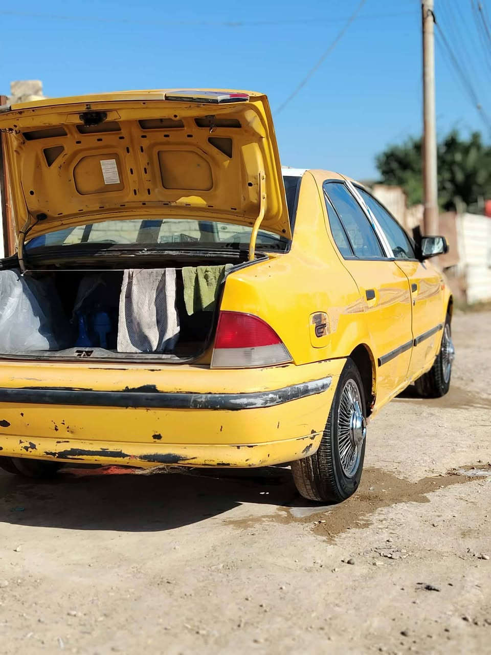 سمند للبيع م10مكينه جديده راعيه يمي بس ميحول  تخم تاير تبريد ثلج  بيه ضربه باب السايق ومصلح مندون فتح بنيد مبدل مكاني واسط ــــــــ الكوت ـــــــــ حي الجهاد  
السعر 23 
تواصل ***********تصال او واتساب
