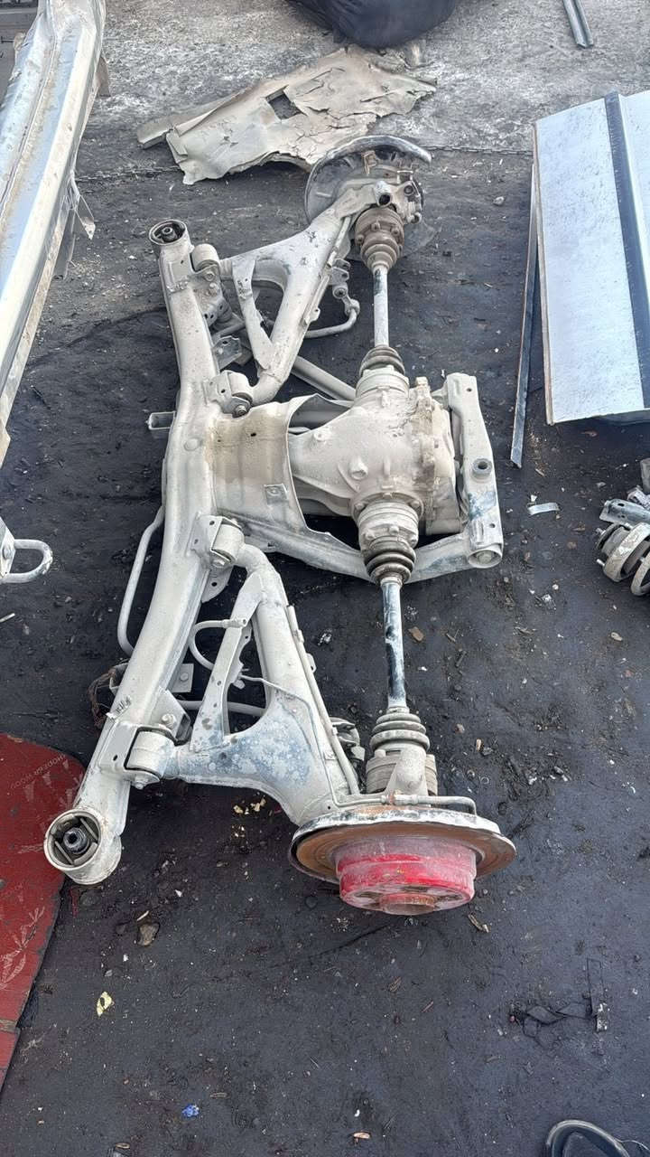 سلام عليكم شنو تريد ل 525 موجود من داخل تنته تانكي بنزين  جديدة أبواب جاملغات دشبول صدر لايتات بكلايت اكسل ب انسب الأسعار متواجد اتصال او واتس اب عنوان الشرطة الرابعة ***********
