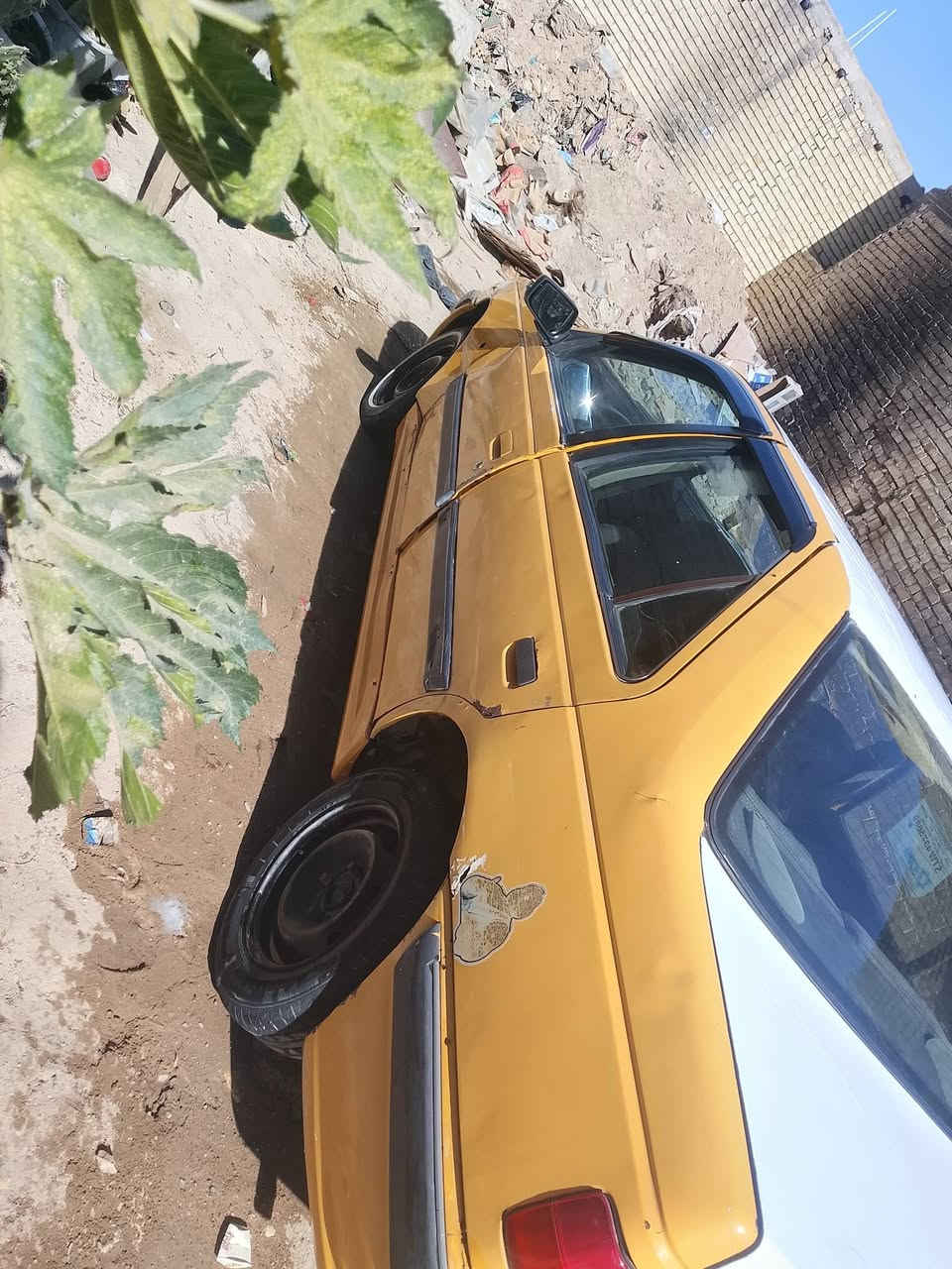 السلام عليكم بيجو بارس 2010 مكينه وكير كفاله عامه مصفرة هيئه وغرامات سنويه 2028 مكان  الزعفرانية بيهه باب صفحه اليمنه مبدل وجاملغ مبدل سيارة جاهزه للشارع ..***********
