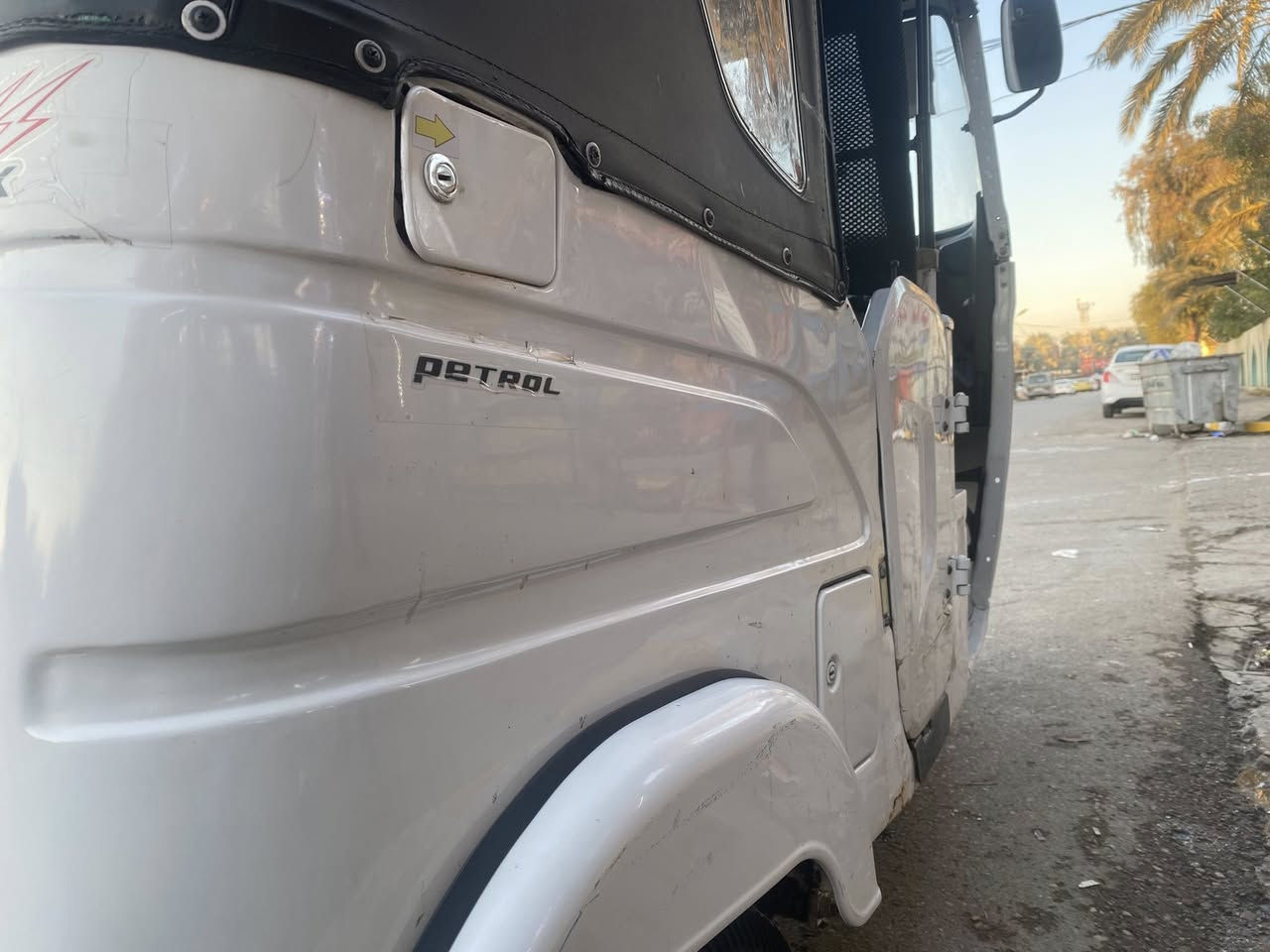 السلام عليكم تكتك اللبيع موديل 2021لون ابيض تكتك خير من الله كلش حلوه رقم وسنويه ثاني يوم تحويل رقم بغداد تكتك كلش حلوه سعر 7800وبيه مجال الشراي بغداد المدائن***********
