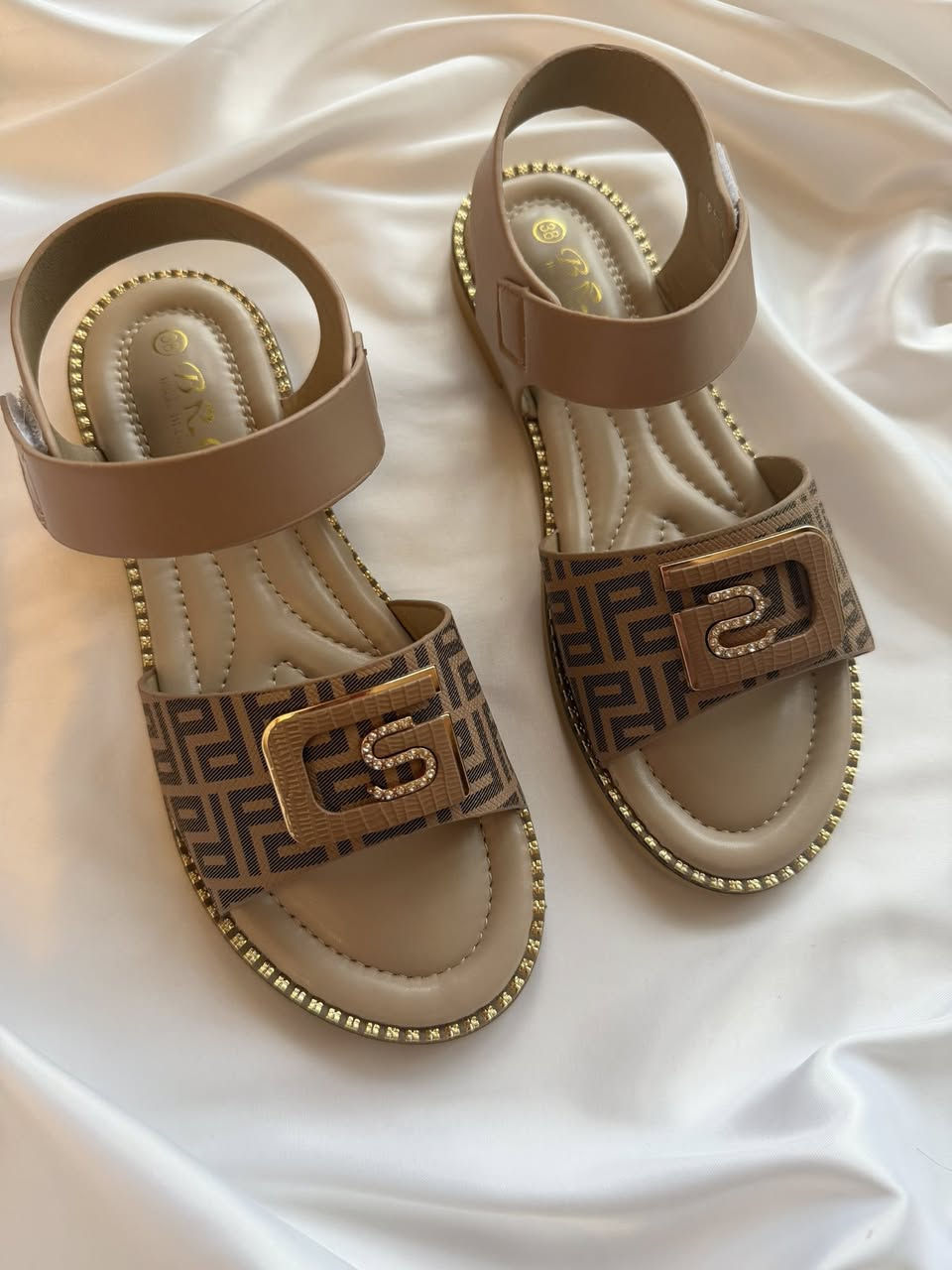 New 🤍🤍🤍


**إذا كنت صاحب هذا الإعلان وتريد حذفه لأي سبب، رجاءا أرسل رسالة إلى الدعم الفني**