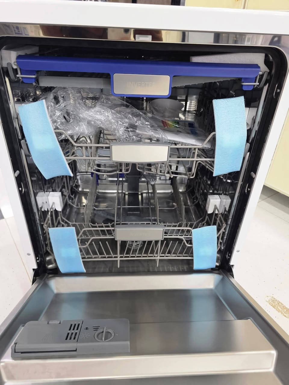 👈معرض ابو فواز للاثاث المنزلي الجمله والمفرد 👉
وصول غساله LG نضام انفيرتر اقتصادي للكهرباء 3 مرشات و3 سلات مع ضمان سنه صيانه بسعار جمله 

#ملاحضه_متوفر_جمله_لصحاب_المحلات

العنوان تكريت شارع الزهور مقابل كليه تربيه البنات مجاور الناصر مول
*********** اتصال
***********اتصال
***********واتساب فقط
