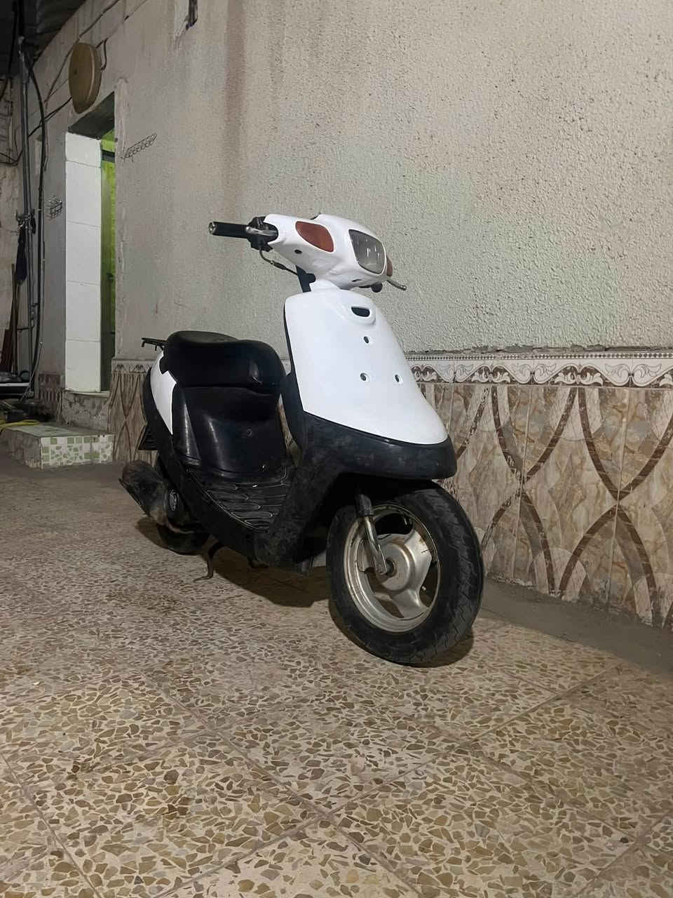 بتره البيع تعمير كله جديد كفراته الاصليه موجوده بس الوجه مكسور كلشي يشتغل بيه بس السلف عوزه راجز فقط مكاني صالحيه شراي يتصل السعر 300وبيه مجال رقمي *********** مفتوحه المكينه اول مره سحب بيه كلش حلو
