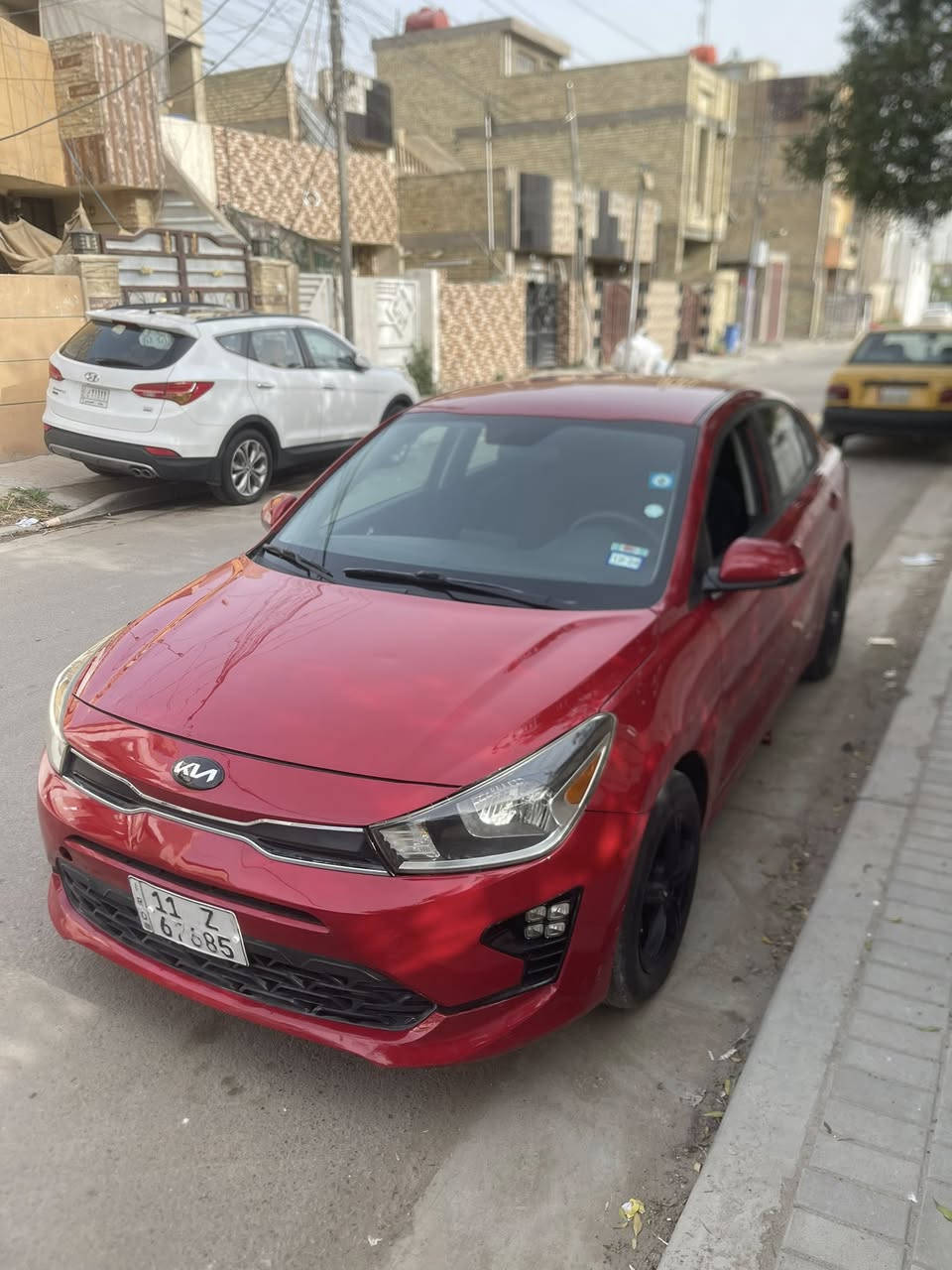 السلام عليكم
كيا ريو 2023 وارد امريكي 
السياره نضيفه و جديده كلش 
رقم بغداد الدولي باسمي 
📍حادثها بنيد و دعاميه و صور الحادث موجوده ويه الصور 
—————————🍅————————
المواصفات :
شاشة وسائط 
كشنات مخمل لون اسود 
بلوجكتر 4 قطع 
ويل كب رياضي من امريكا 
نضام -sport -
مانع تزحلق
دبل ايرباك
وباقي المواصفات المعروفه

—————————🍅————————

📍ماشية 28 ميل فقط 
💵 السعر :130$  وبيها مجال بسيط 
🏠 العنوان :بغداد حي الإعلام 
*********** ☎️
