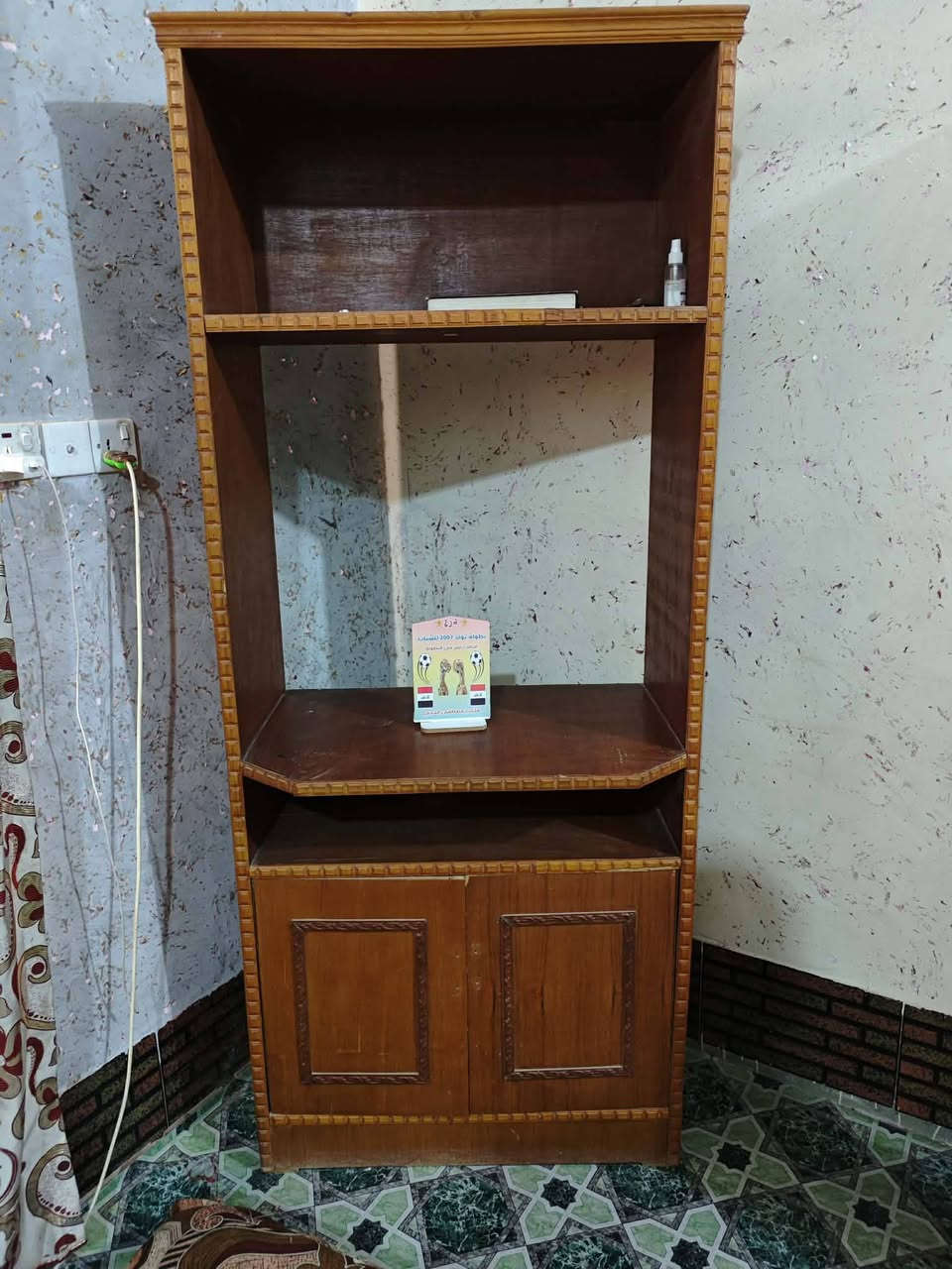 غرفه اخشاب كامله 400 وبيها مجال
***********
