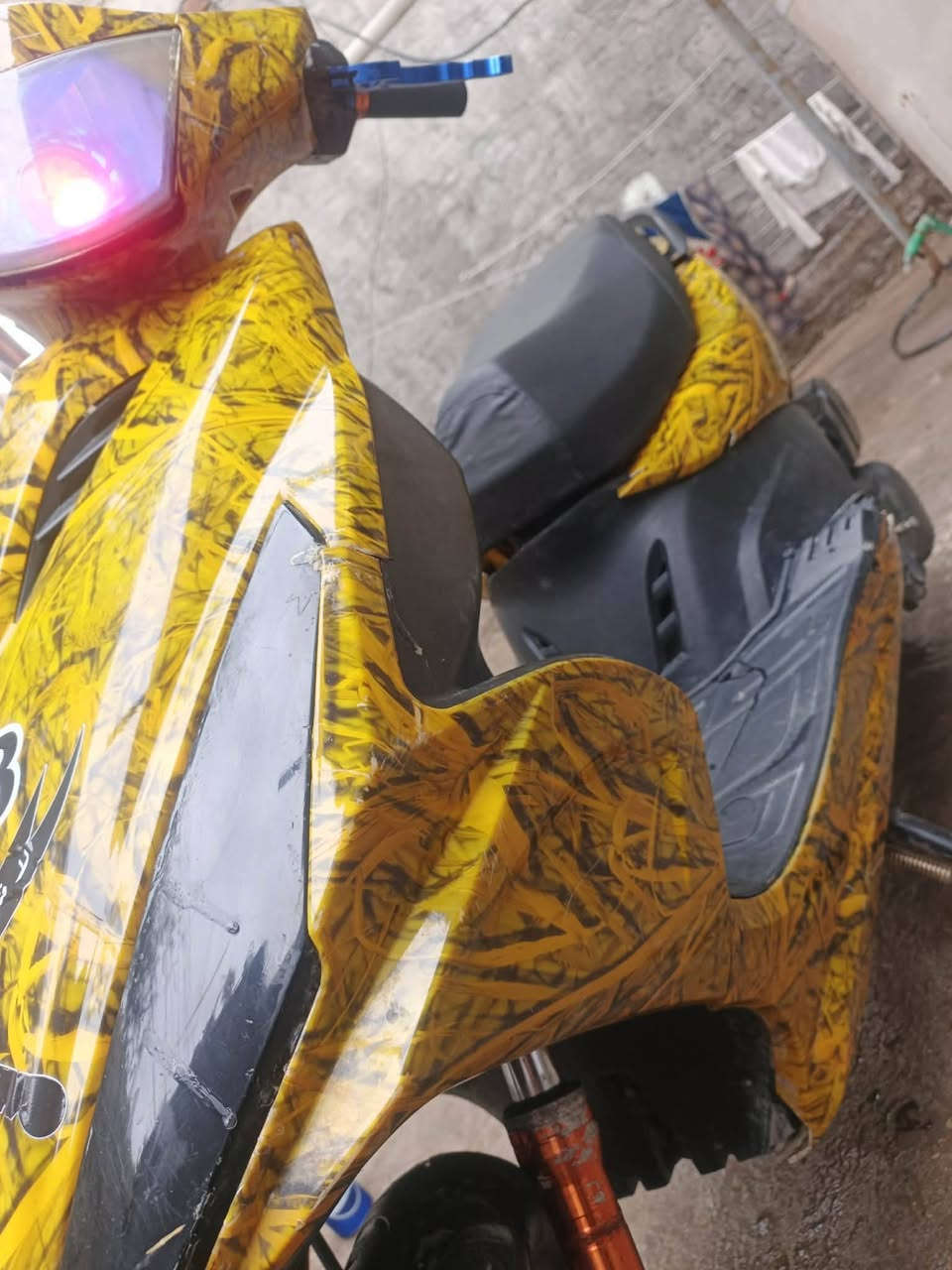 سلام عليكم شباب دراجه ماكس مضلع مزوده تزويد بيه ٢٠٠ الف سعره ٥٠٠ وبيه مجال او مراوس شعدك طب خاص ***********
