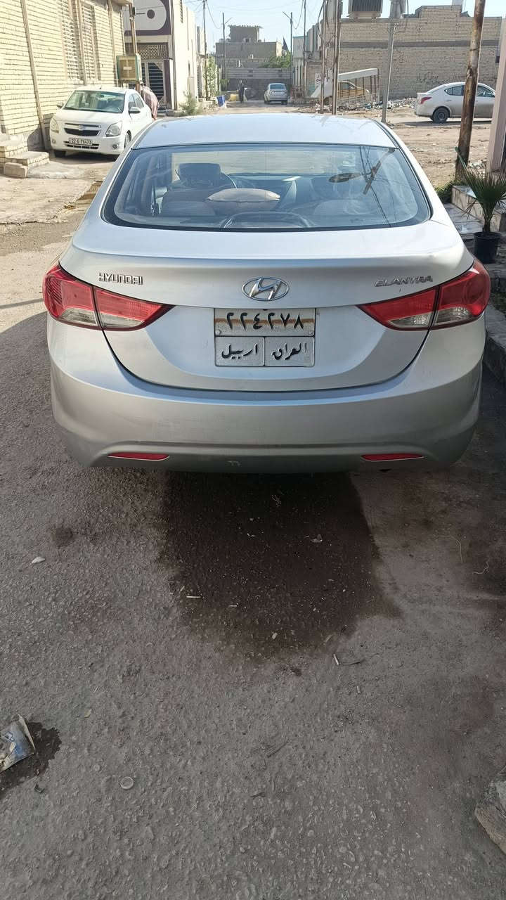 الانترا 2011 للبيع مبدل جاملغ بصوب السايق فقط والباقي مكفول محرك 1600 كير مكينه بل كارتون تبريد شغال تريد وكاله تريد مداور  السعر 104 وبيه مجال كلش بسيط ***********
