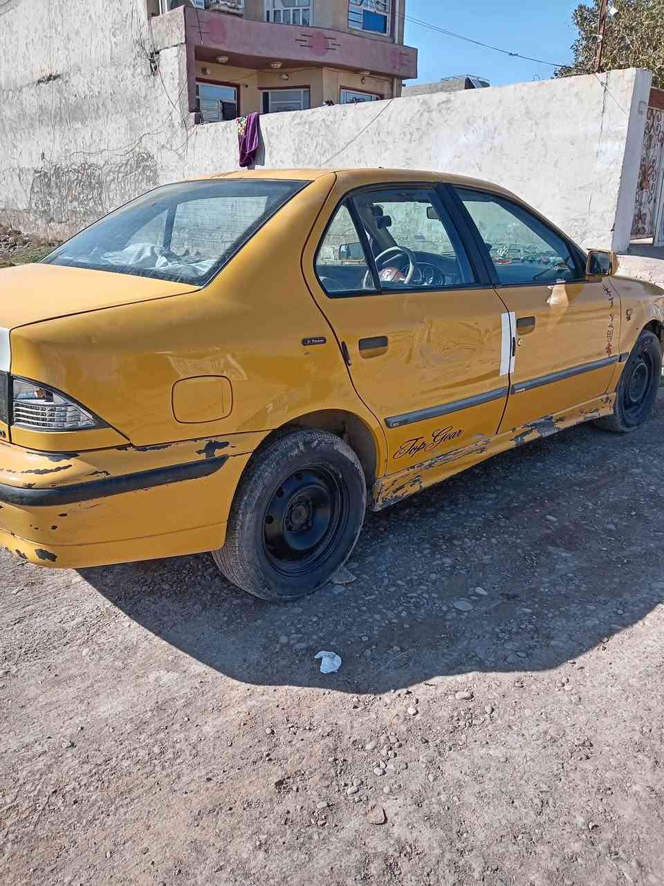 سلام عليكم سمند موديل ٢٠١١ بغداد كير نضيف محرك جديد مصفره هيئه وغرامه تايرات نضيفه مسجل جديد ارضيه جلد داخل نضيف  السعر ٢٧ وبيها مجال ديالى الخالص ***********
