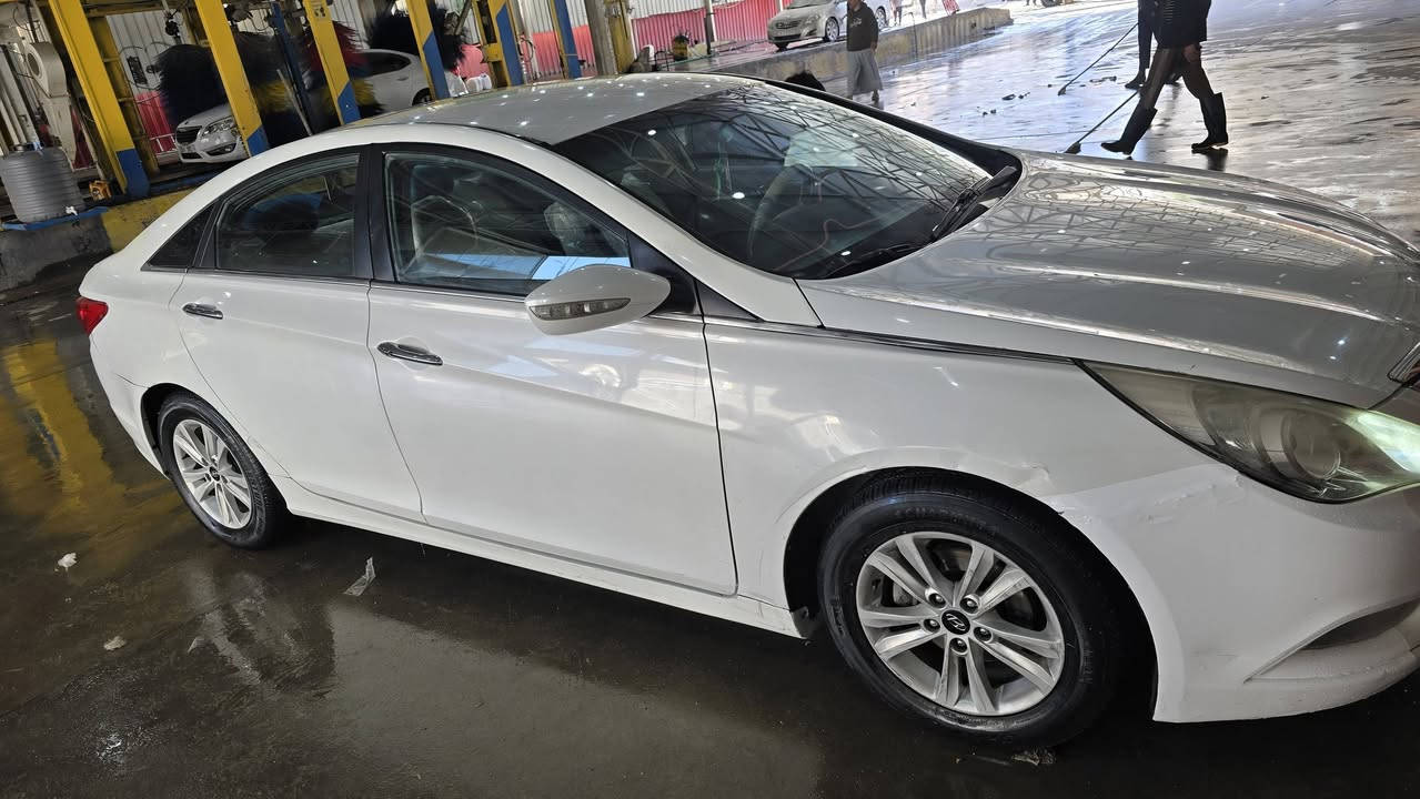 السلام عليكم
ادوات ادوات
متوم اربيل طبق اصل عل شاصي 
وارد كوري بانزين بانزين
كصه قماره فقط  جديد كارتون سياره
سوناتا موديل 2014
بصمه سياره
كشنات كهرباء
تدفاء كشنات
مكينه وكير كفاله
محرك دوش2400دوش
حداديه جديد
تبريد  شغال
سياره جاهزه من كلشي ماتصرف عليها ربع
السعر 52وييه مجال قليل
السياره بنجف موجود
***********
***********
