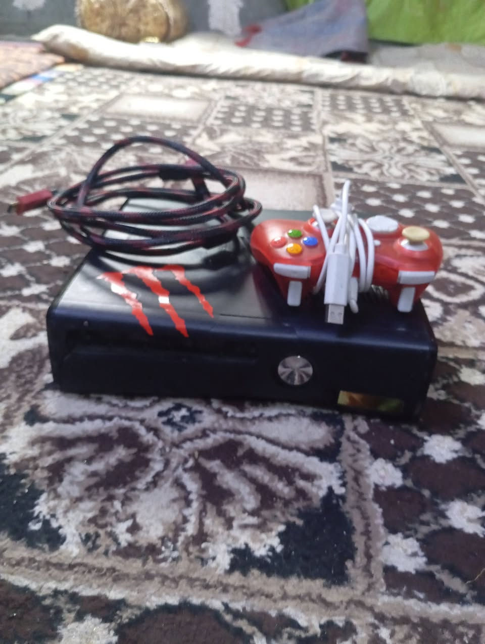 عندي هذا الاكس بوكس 360 للبيع بس محوله ما بيه شغال كامل بالشرط مكاني كركوك حي العروبه السعر 80


**إذا كنت صاحب هذا الإعلان وتريد حذفه لأي سبب، رجاءا أرسل رسالة إلى الدعم الفني**