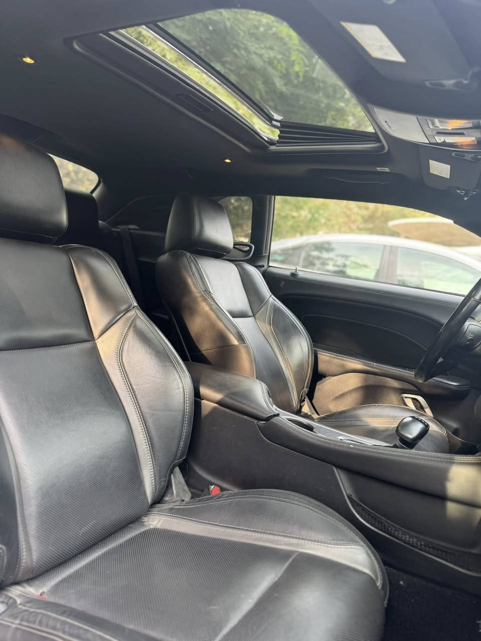 جالنجر للبيع موديل2020                 
فول مواصفات                            
محرك3600v
حادثه مرفق ويه الصور
السعر185$ مكاني بغداد الدوره 
للاستفسار ***********
