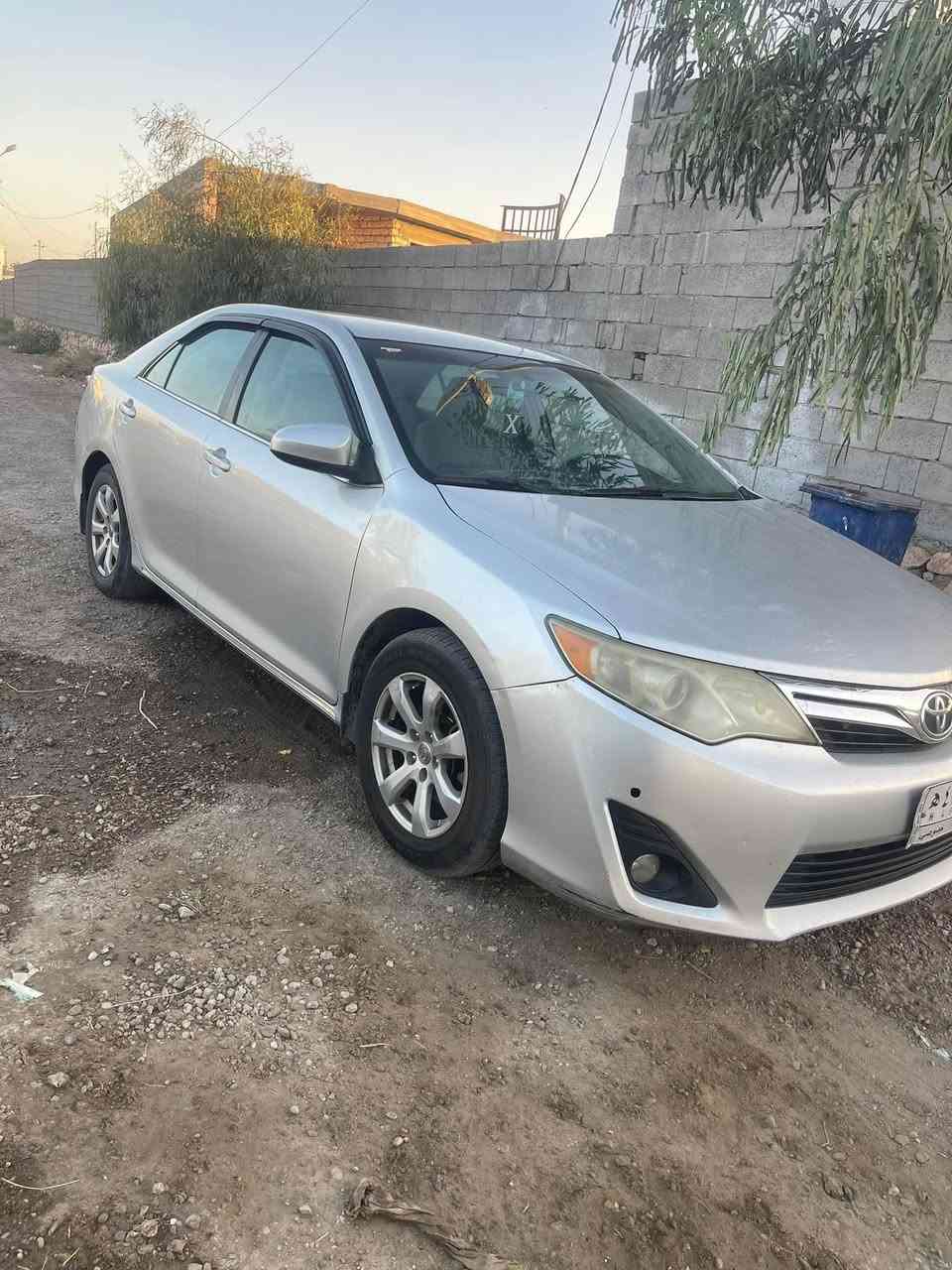 سلام عليكم للبيع كامري /موديل/12/ سعر105 /مكان/رمادي/مريكيه كلين  بس شويه صبغ بلا عراق /***********
