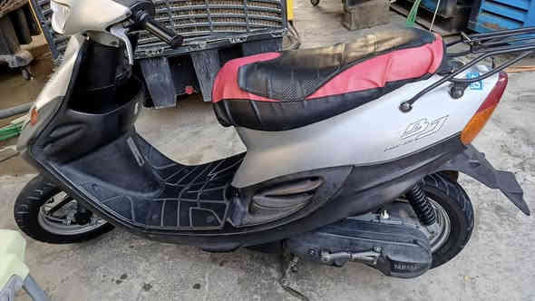 سلام عليكم
دراجة بيجي 9 زروف للبيع كهربائيات شغالة نقصها بارتي ولايت امامي فقط اشاير شغالات دراجهه نضيفة كلش  السعرر (225 )وبيها مجال حك الجية العنوان بغداد الزعفرانية

***********
