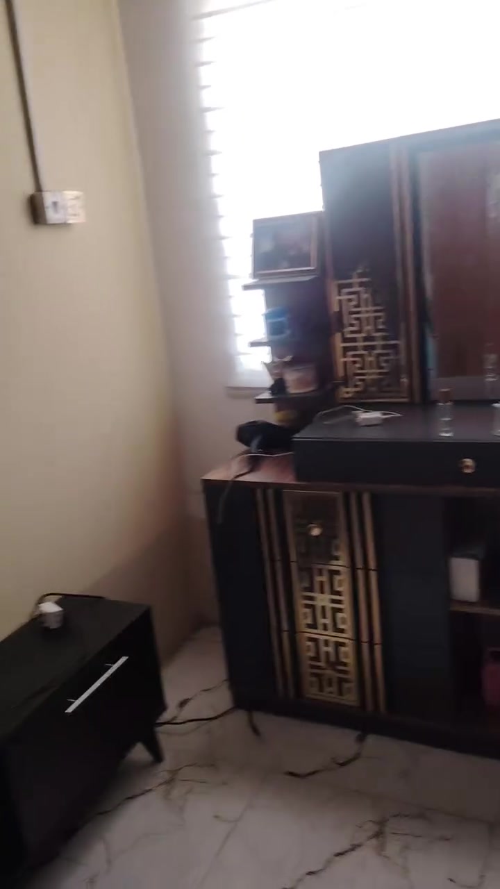 غرفة تركي شدجديد ٨ أبواب ٩ قطع السعر مليون
البصره الزبير ***********
