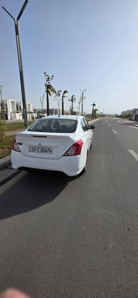 نيسان سني ٢٣ ماشية ٢٥  رقم اربيل  سيارة نضيفة  بيهة طخة دعامية بسيطة ج...