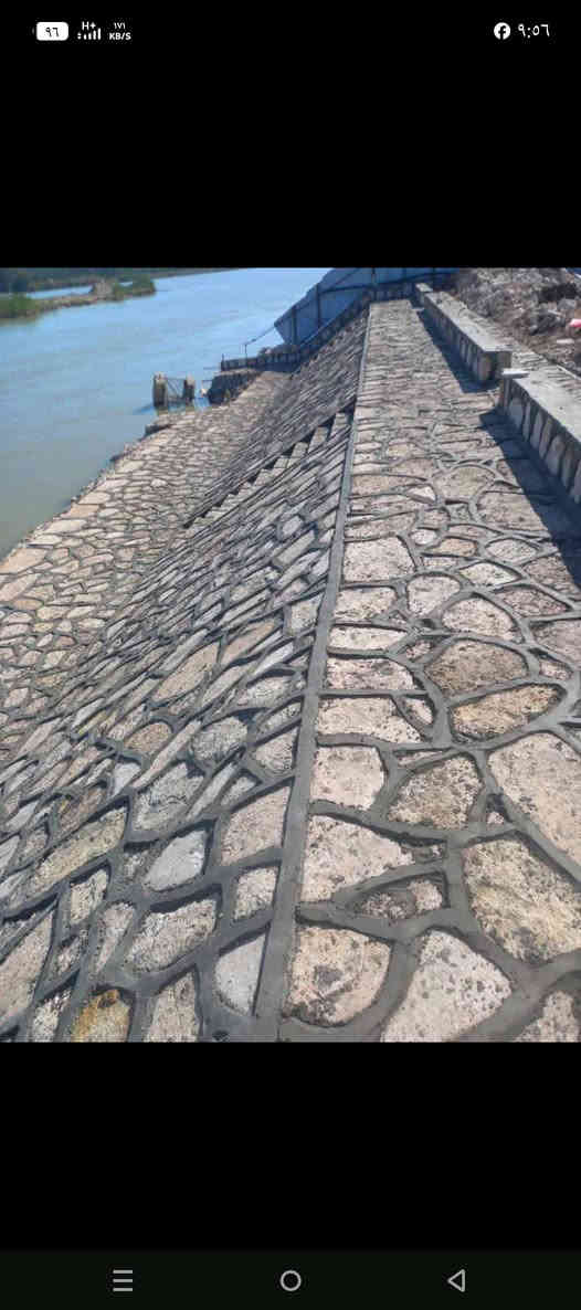 السلام عليكم خلفة بناء الحجر تطبيك ارضيات ممرات حجر تغليف سواقي والبحيرات والأنهار حجر بناء سياج 
الاستفسار والتفاصيل اتصال  ***********
