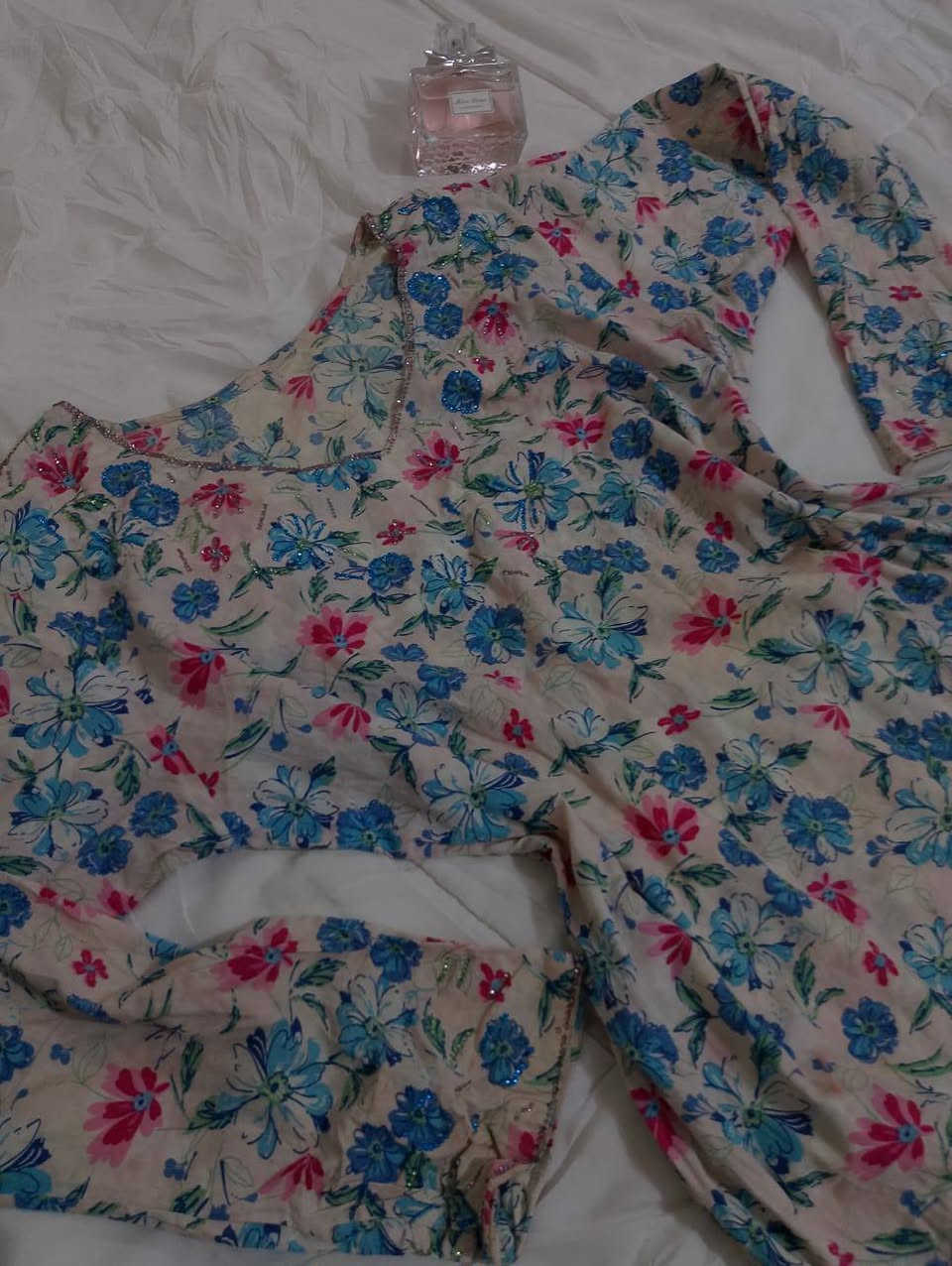 هلو بنات اي قطع اب، 7الحجز ع خاص اكو توصيل لجميع المحافظات جميع القياسات موجود


**إذا كنت صاحب هذا الإعلان وتريد حذفه لأي سبب، رجاءا أرسل رسالة إلى الدعم الفني**