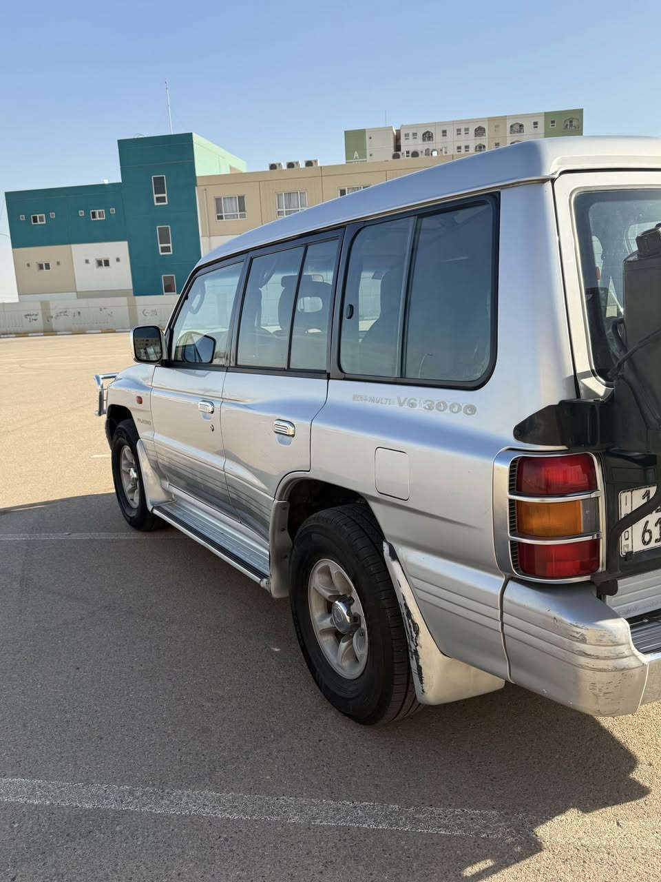 🚙 للبيع باجيرو 2000
للبيع باجيرو موديل 2000لون رصاصي، سيارة مرتبة واستعمالها طيب، مناسبة للعائلة والسفر والطرق الطويلة.

✅ المحرك 3000 (تبخير)
✅ فتحة سقف
✅ 3 قطع تبريد شغالة
✅ 7 ركاب
✅ جير أوتوماتيك
✅ لون رصاصي
✅ رقم بغداد / مشروع وطني
✅ السيارة باسمي وجاهزة للنقل
✅تايرات 🛞

💰 السعر: 95 ورقة
📌 السعر بيه مجال للزَبون الجاد
العنوان : بغداد بسمايه

📞 للاستفسار: ***********

الله يبارك للبايع والشاري، والمعاينة خير برهان. 🚗✨

#باجيرو #باجيرو_2001 #سيارات_بغداد #للبيع #ميتسوبيشي_باجير
