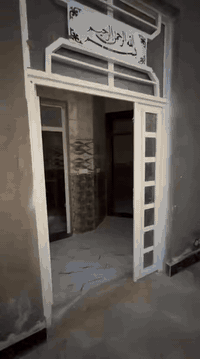 ‏بيت للإيجار في مجمع الرحاب مساحة 250 متر غرفتين وصالة ومطبخ واستقبال وكراج وحديقه  
 *********** واتساب 
 *********** كورك@إشارة
