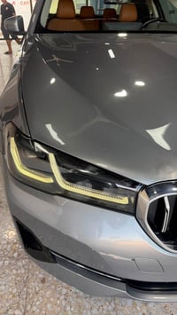 Bmw 520i 2023 وكاله العروش ماشيه ٢٩ الف كيلو  سياره نظيفه بي شخوط بسيط...