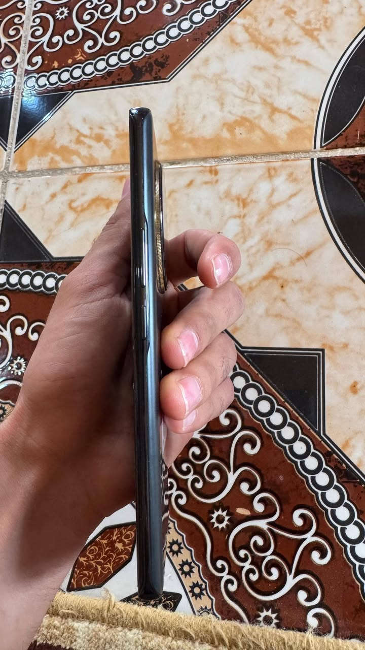 السلام عليكم 
 هونر X9C 🔥
#للبيع فقط ركزلي ع سعر‼‼‼‼
لون كحلي

مستخدم شهرين نضيف جداً كامل محلقات

💾 الذاكرة : 256 جيجابايت الرام 12جيجابايت

🔋البطارية : 6600 مللي أمبير 66 واط.

السعر330💸 وبي مجال 

للاستفسار ‭0783 1688034
