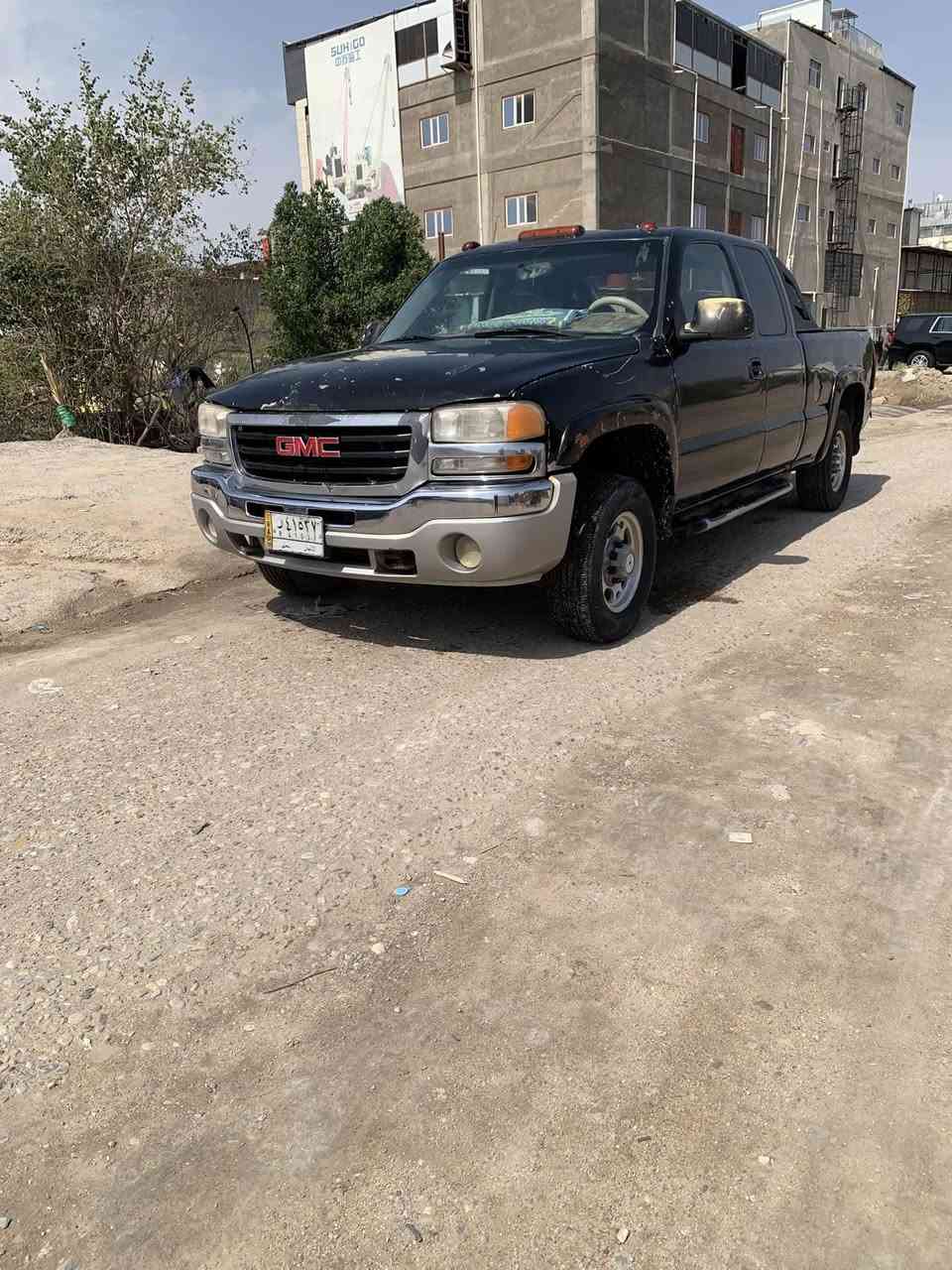 جمسي بيك اب مديل 2003 
اصولي باب وربع 
مكينه 6100فحل كير 1000 
رقم انبار راعيها موجود بالبصرة
 السعر 60 ورقة وبيها مجال حك الجيه مكانها البصرة 

الرقم :***********
