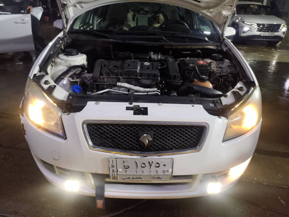 السلام عليكم 

سمند رنا فرنسي 🇫🇷
2015  
السعر $💵 60 💵$  وبيها مجال 😉 

حساسات خلفية مع شاشة حساسات 
ABS  مانع انزلاق 
❄ تبريد ❄
🔥 تدفئه 🔥
محرك 1600 فرنسي 
تخم تاير جديد 
صدر امامي جديد 

بيها طخطخات موضحه بالصور 

📌العنوان📌 بغداد 
📱 *********** متواجد واتس 📱 بغداد, العراق
