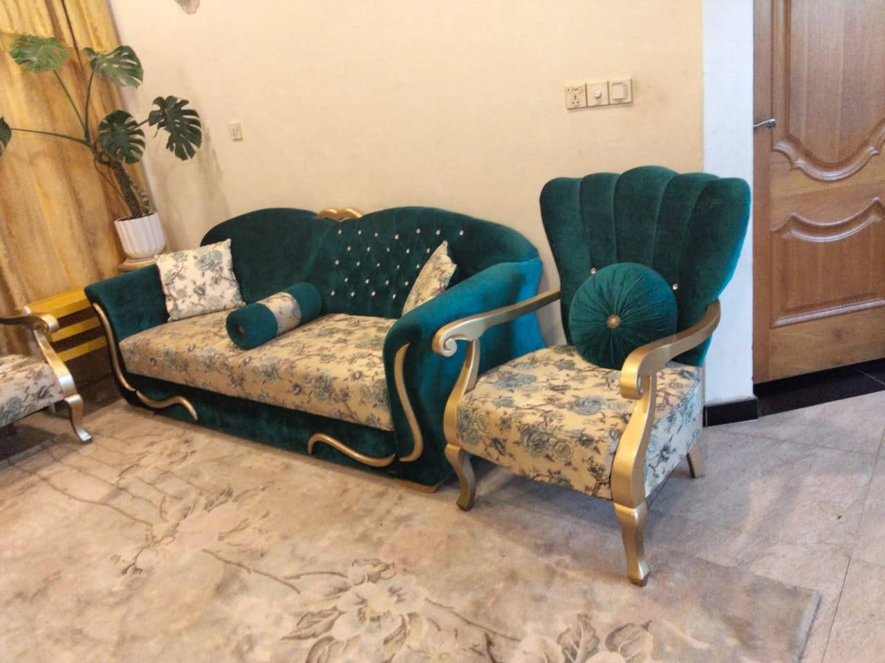 اثاث بيت كولش جديد واصلي اتصال ع الرقم مكلف بنشر ***********
