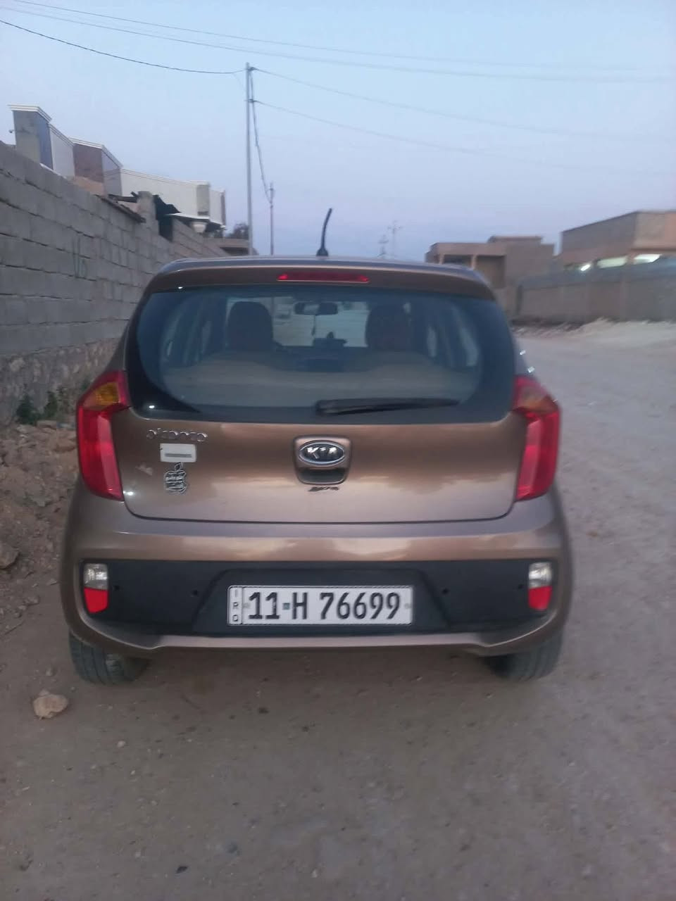 🚗✨ السلام عليكم
فرصة حلوة لعشّاق السيارات الاقتصادية 👀🔥

سيارة كيا بيكانتو موديل 2012
✔️ مكفولة من الصبغ والضربة
✔️ بيها جراد خفيف فقط

🔧 المواصفات:
• مكينة / كير / تبريد — تمام 100% ❄️
• صدر وتخم نظيف
• تايرات + دوشمة بحالة جيدة
• تبريد ثلج وجاهزة للاستخدام اليومي

📄 رقم جديد
🔁 تحويل فوري ثاني يوم

💥 السيارة مرتبة وحلوة ومريحة بالاستعمال

🤝 أقبل مراوس بسيارة أعلى (سيارة عالية) مع دفع الفرق

💰 السعر: 77 وقابل للنقاش

📍 المكان: بغداد – الزعفرانية

📞 للاستفسار: ***********
📱 واتساب: ***********
