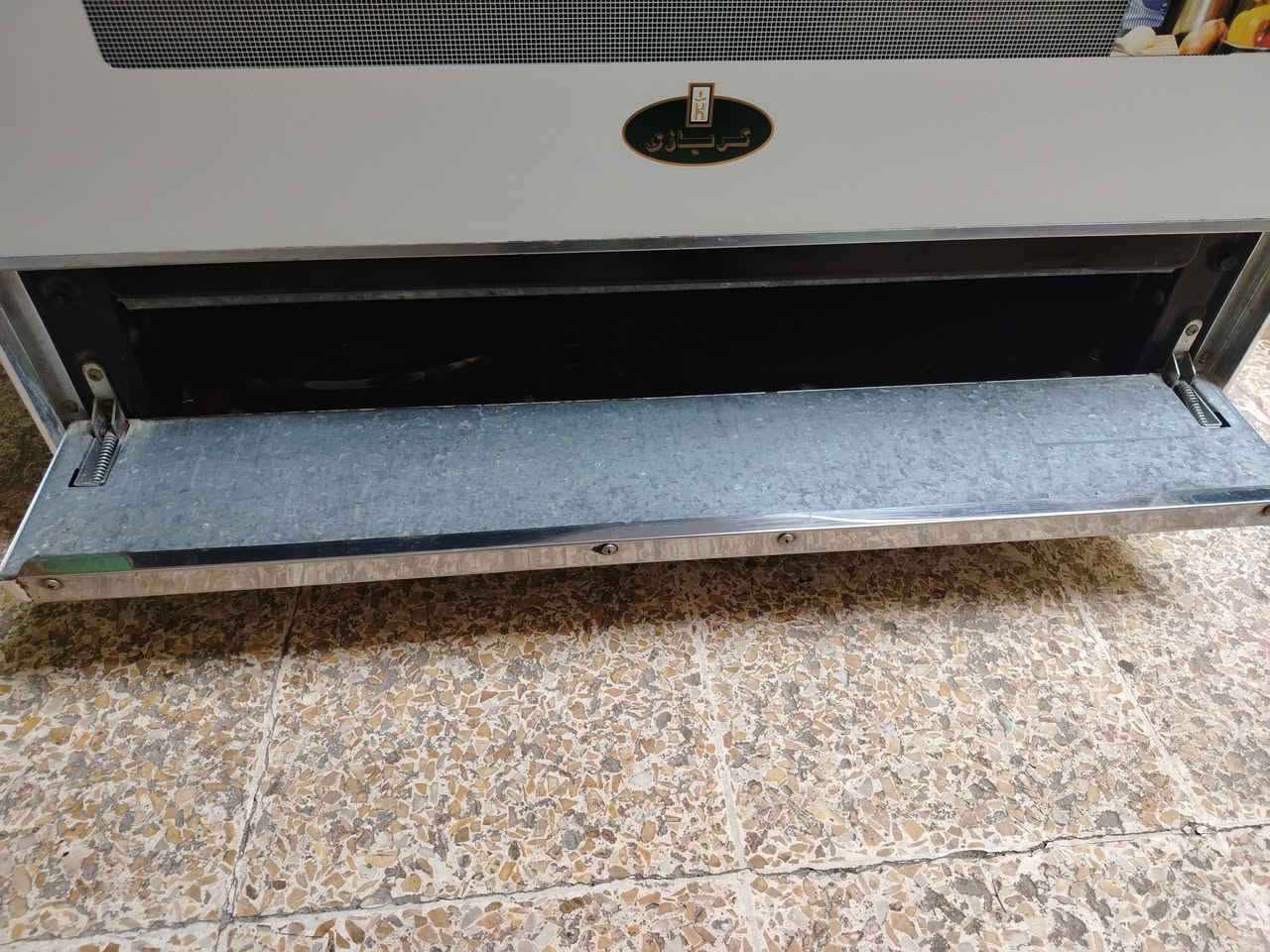 كريازي على وضع الشركه
العنوان كراج الشمال
للتواصل ***********
