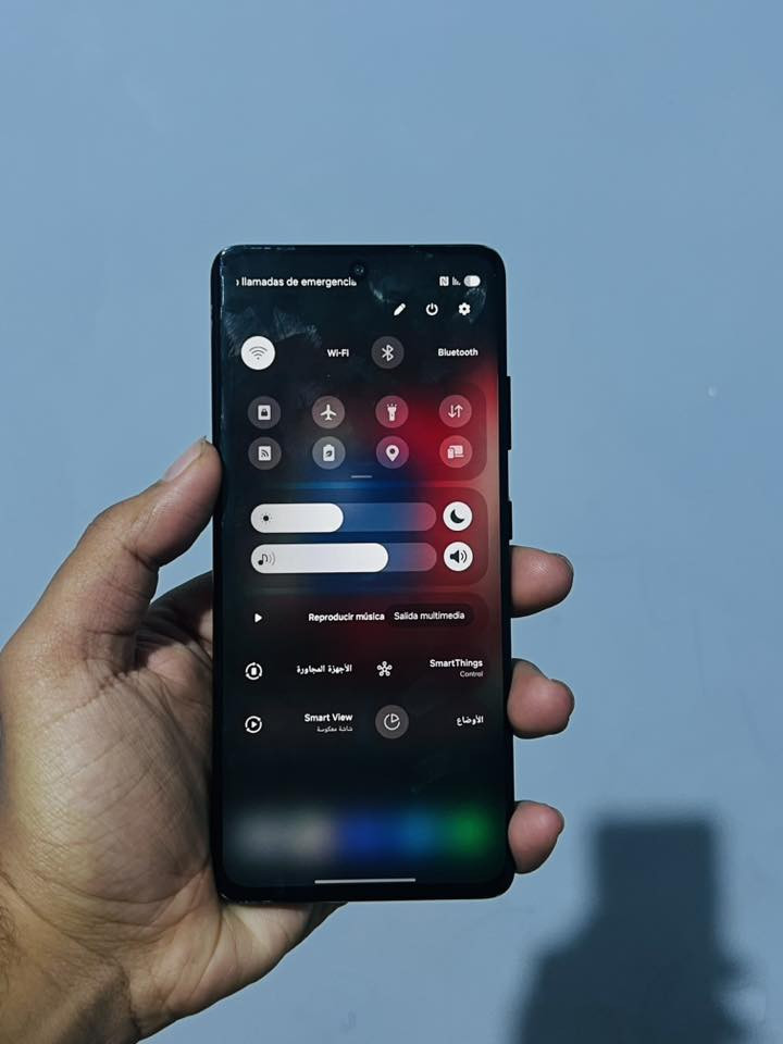 سامسونج S21الترا
256ذ
ب5000
ضرر كامرات متوقفه بسبب التحديثات 
مراوس وبيع للاستفسار 
***********ناصريه مركز
