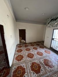 شقة معزولة • غرفة ومطبخ • شارع ٨٠ كربلاء