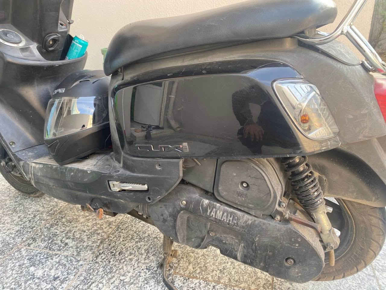 دراجه ماكس بوليسي نوزل مسطره موديل 2013 دراجه اي شي ماناقصها تجي تفحص مكفوله دراجه 
دهن كله اصلي وبانزينه محسن 
صالها شهرين نازله من رمبه 
كفراتها نضافتهن 80%
للعلم ماغاسلها ب واقع احلى

+964 777 254 1410
فقط واتساب البصرة, العراق
