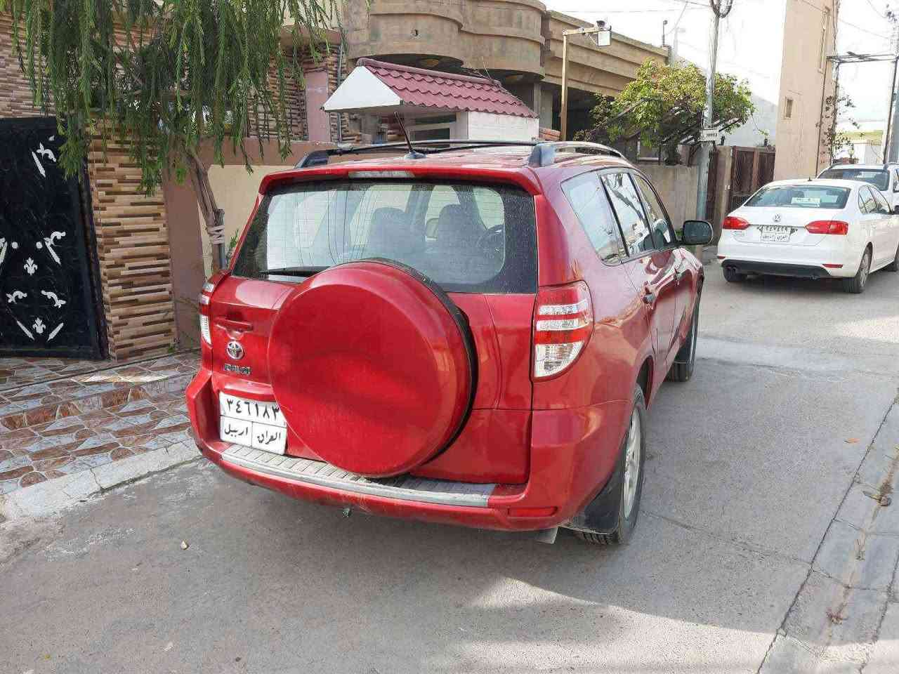 تويتا رافور  ٢٠١٢  به ناوي خومه وه يه سنوى تاكو ٢٠٢٩  نويه  ته نها دوونيوجاملغى  دواوه ي سبوخه
 جه ميكى بجوكى  دواي هه يه هجي تري  نيه هيج مسروفيكى نيه زور تو ندو توله  هه موو شتى به شه رت
گيرو مه كينه به شه رت.  سعري ١١٥$
له كويه م. 
***********
*********** كويسينجاك, أربيل
