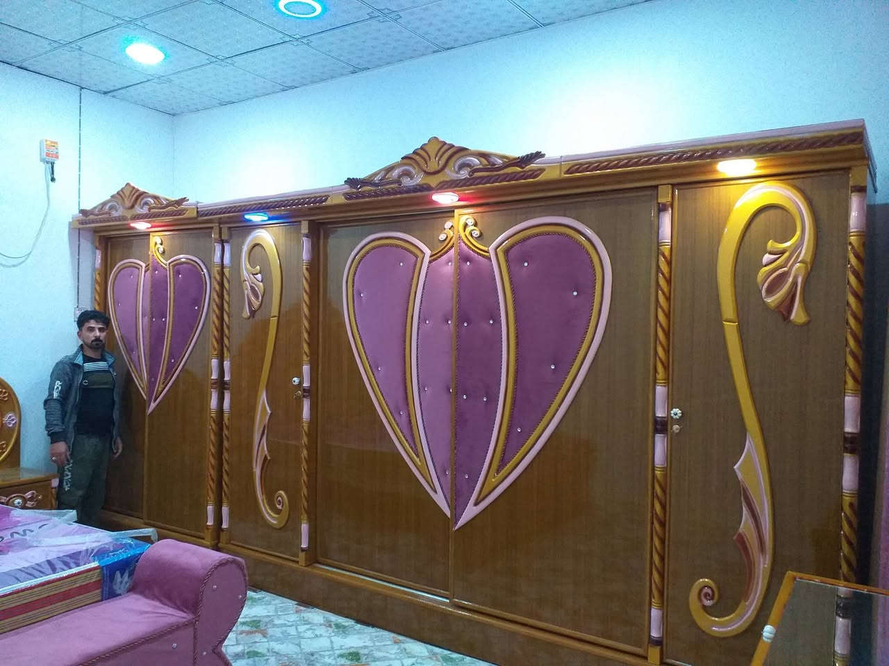 نجارة امير رماحي
غرفه ٦ابواب سلايت شغل تزكام وجه أو كفه صاج ٥ملم صبغ حراري للحجز والاستفسار على رقم أو صفحه أو واتساب ***********
