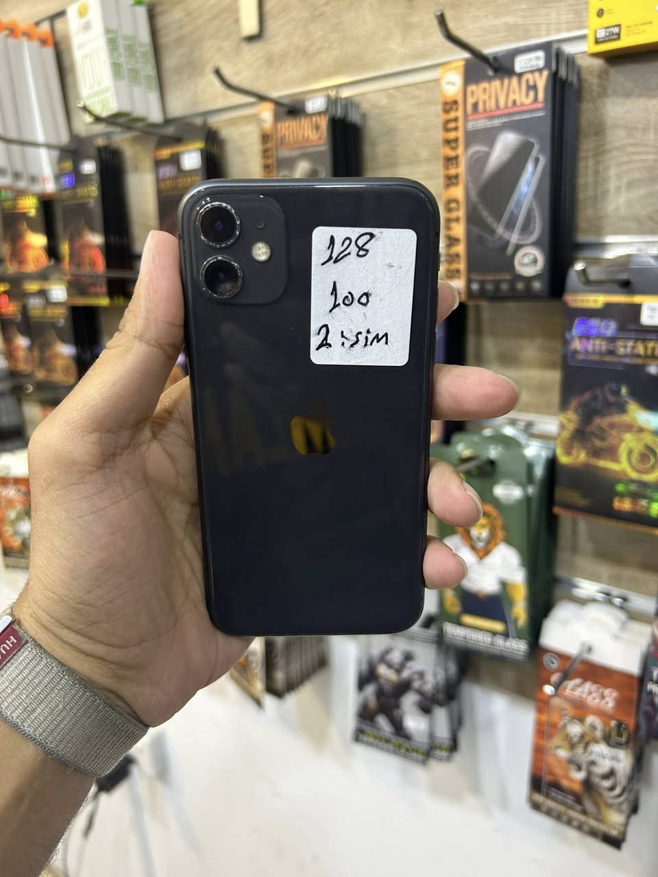 مكتب هشام فون 📱
متوفر اجهزة ايفون مستخدمة
ايفون 13 برو ماكس دبل 256 سمائي بلادي 
ايفون 13 برو ماكس تك 256 سمائي 
ايفون 14 برو ماكس 256 مبدل ظهر وشاشة اصلية
ايفون 11 عادي دبل مبدل بطارية 
ايباد 9 ذاكرة 64 بطارية 91


**إذا كنت صاحب هذا الإعلان وتريد حذفه لأي سبب، رجاءا أرسل رسالة إلى الدعم الفني**