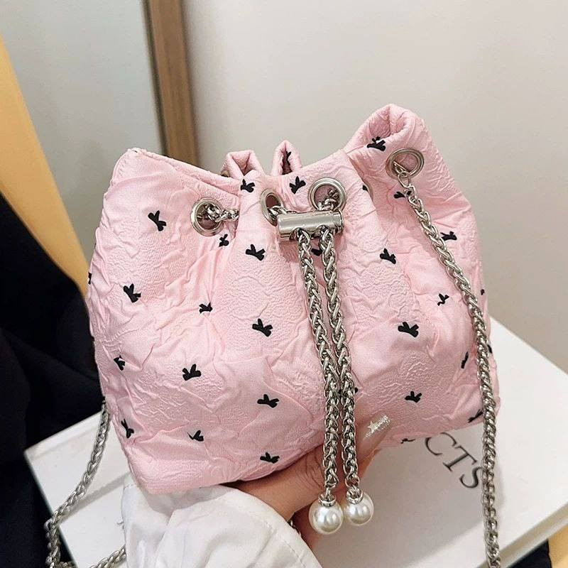 جنطة نسائية
نوع 148
كوالتي عالي
السعر. 5000 
الدرزن يجي مشكل 47 الف
للحجز. مراسلة الصفحة


**إذا كنت صاحب هذا الإعلان وتريد حذفه لأي سبب، رجاءا أرسل رسالة إلى الدعم الفني**