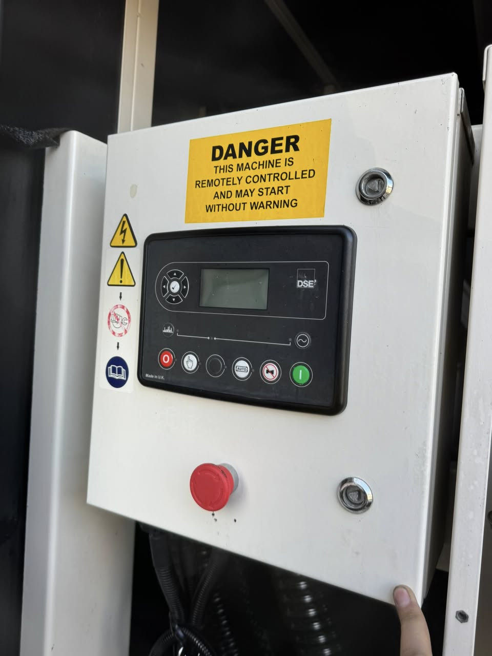 السلام علايكم
مولد بيركنز ١٥٠ كيفي كاتم موديل حديث

بشرط ما مفتوع  بشرط بخار صرف دخن

عنوان اربيل واتساپ ***********
