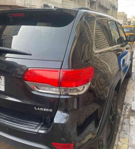 جيب لاريدو موديل ١٤ وارد امريكي حادثها جاملغ امامي ايسر وبنيد بدون ارباك وبيها نص الباب الخلفي الايمن صبغ وبارد بالجاملغ الايمن الامامي صور الحادث والسونر موجودة ماشية ١٠٣ الف ميل محرك ٣٦٠٠ يشتغل على البانزين عادي بدون دوانز
رقم بغداد شبه مميز الرقم الجديد الانكليزي سنوية جديدة بأسمي كير طيارة ٨ نمر فور ويل حساسات خلفية وكامرة خلفية ويل كب ٢٠ شفتات ستيرن نظام ايكو كشن كهرباء بصمة تشغيل وابواب دخول ذكي وترحيب تشغيل عن بعد انارة لد داخلية بالابواب
تبريد ثلج منظومة جديدة قبل شهر شديتها ادامة كاملة للمحرك 
العنوان بغداد 
السعر185 وبيها مجال
الشراي يخابر على الرقم ***********
